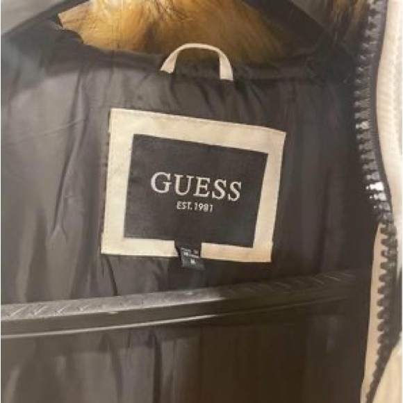 Guess winter jacket, - Picture 9 of 9